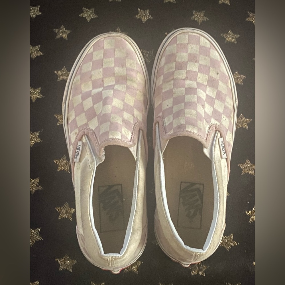 Vans, Women Size 7, Used, Needs Cleaning.